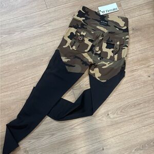 Firmabs Women's Camouflage Leggings